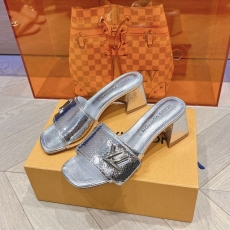 Louis Vuitton Slippers